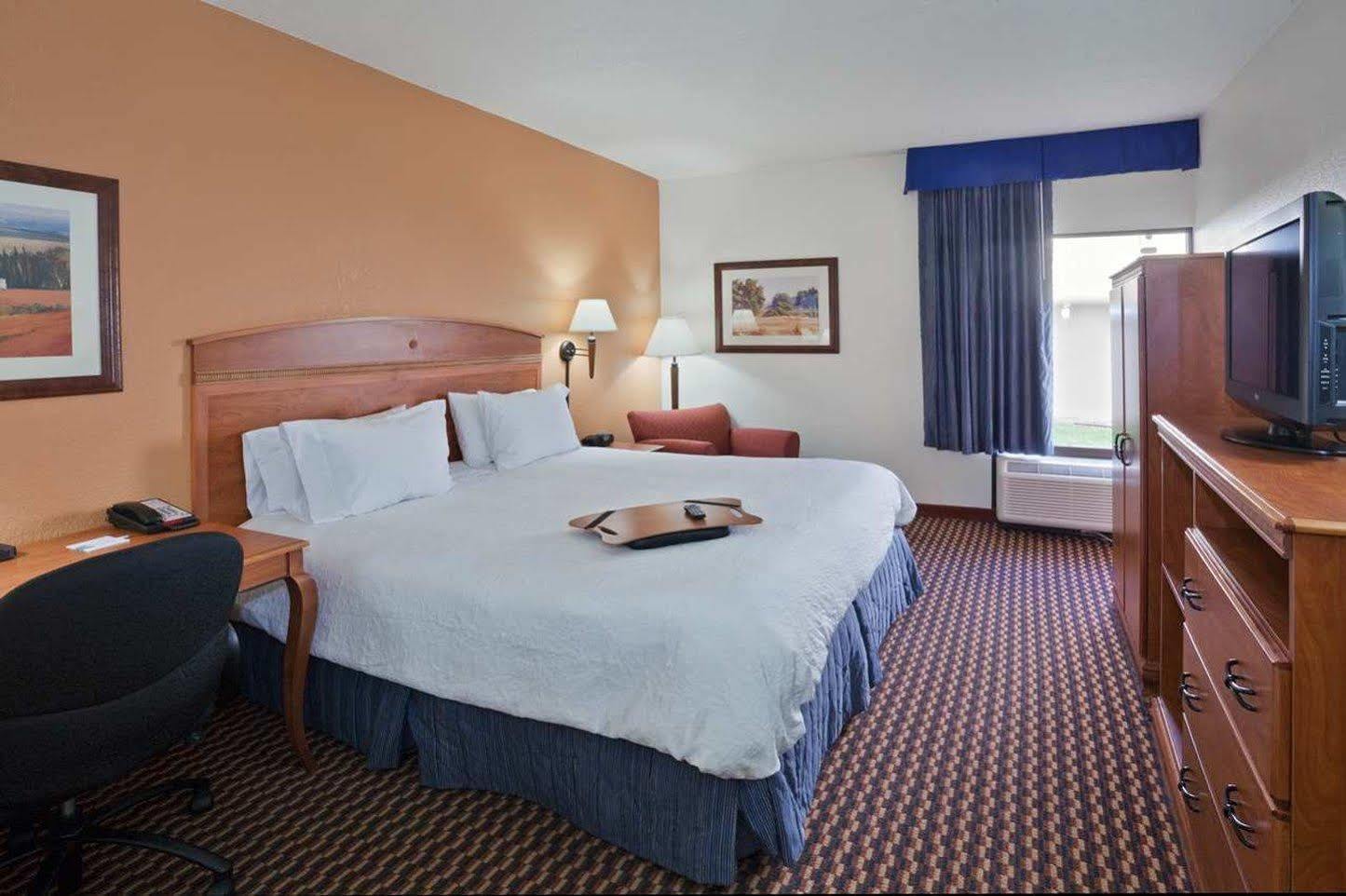 Hampton Inn St Charles St Peters Saint Charles Exterior photo